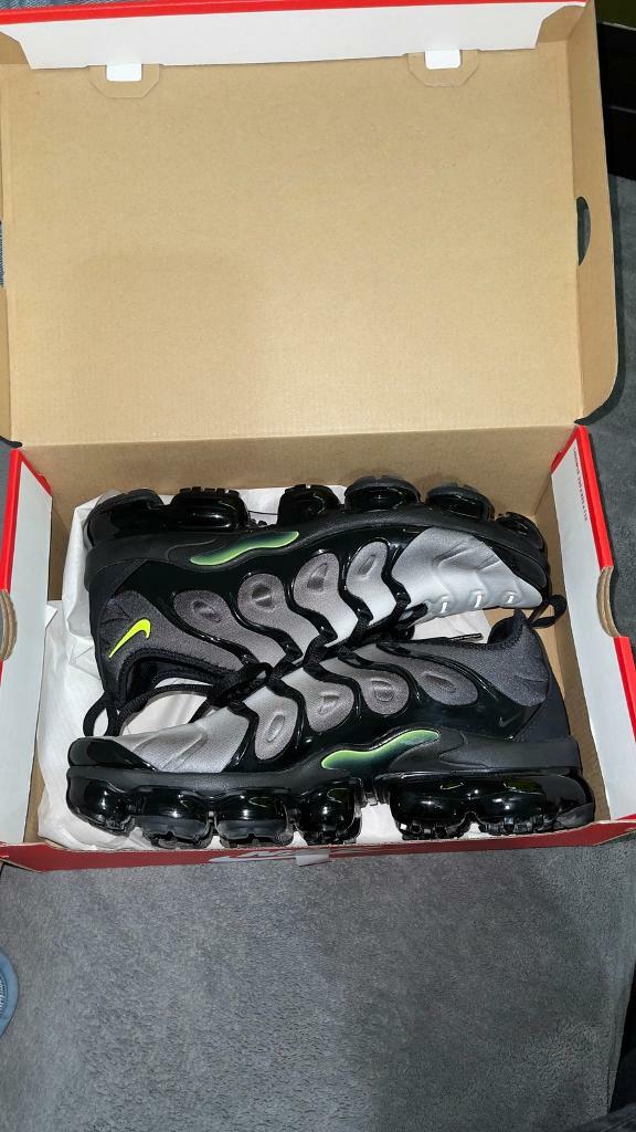 nike vapormax plus 8.5